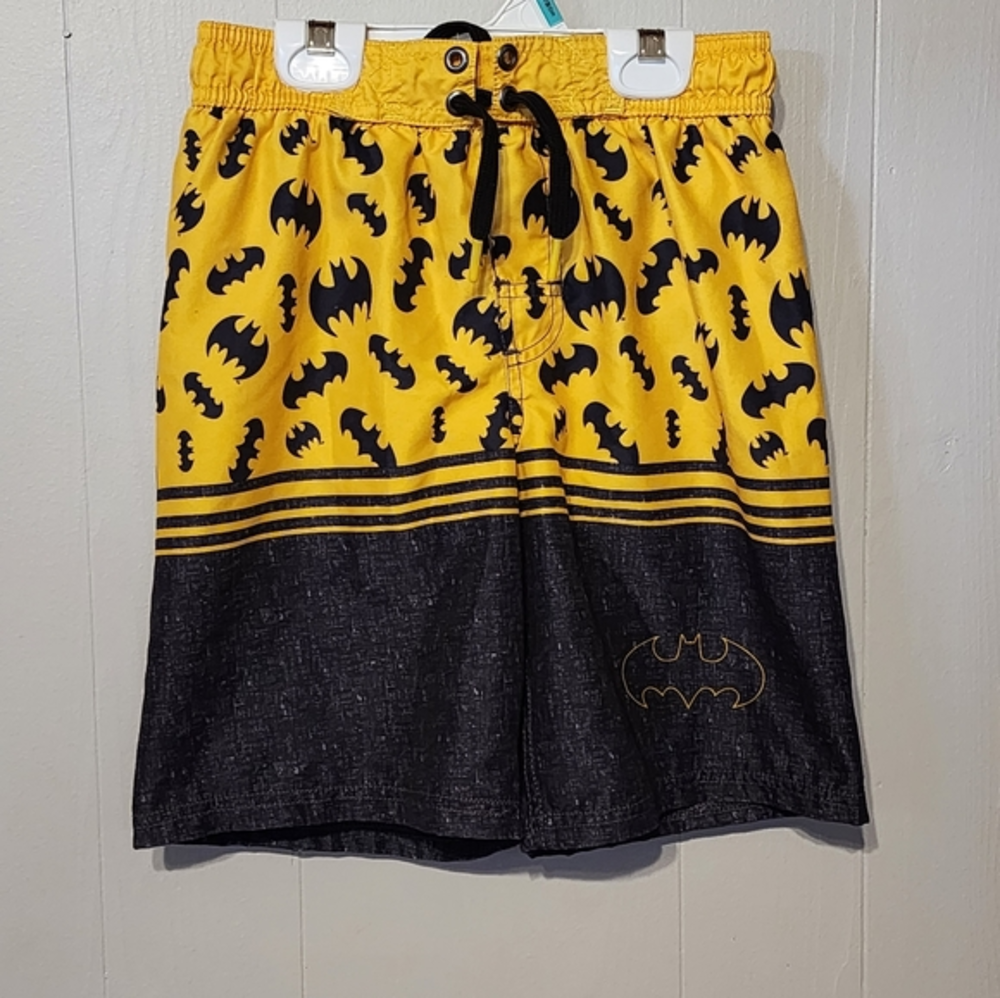 Batman Swim Trunks Yellow Black Beach Size‎ Medium 8 A370